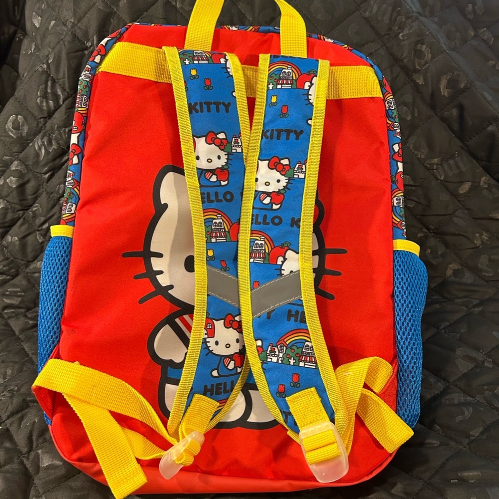 Hello kitty backpack - Picture 11 of 12